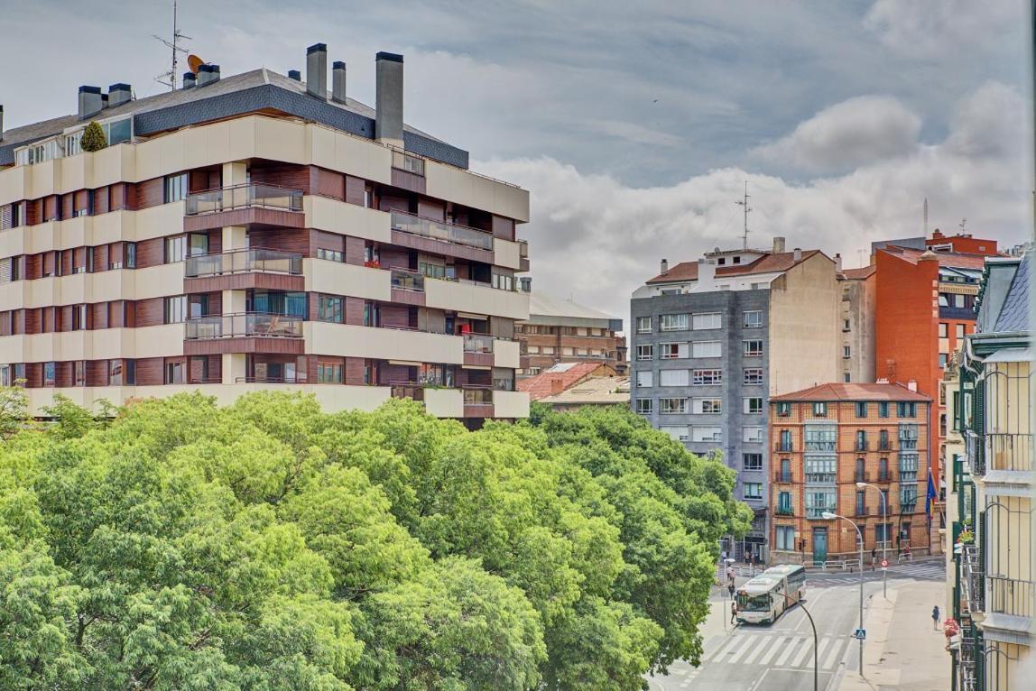 Navas I Apartment Pamplona Bagian luar foto
